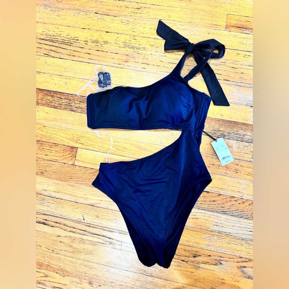 102. One Piece Asymmetrical‎ Swimsuit by Shade & Shore L 12-14 NWT
